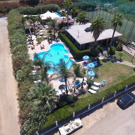 Il Geranio - Resort & Suites Acquedolci Exterior photo