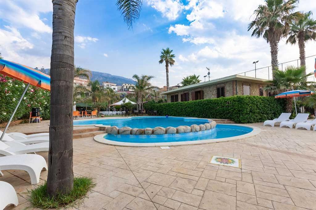 Il Geranio - Resort & Suites Acquedolci Exterior photo